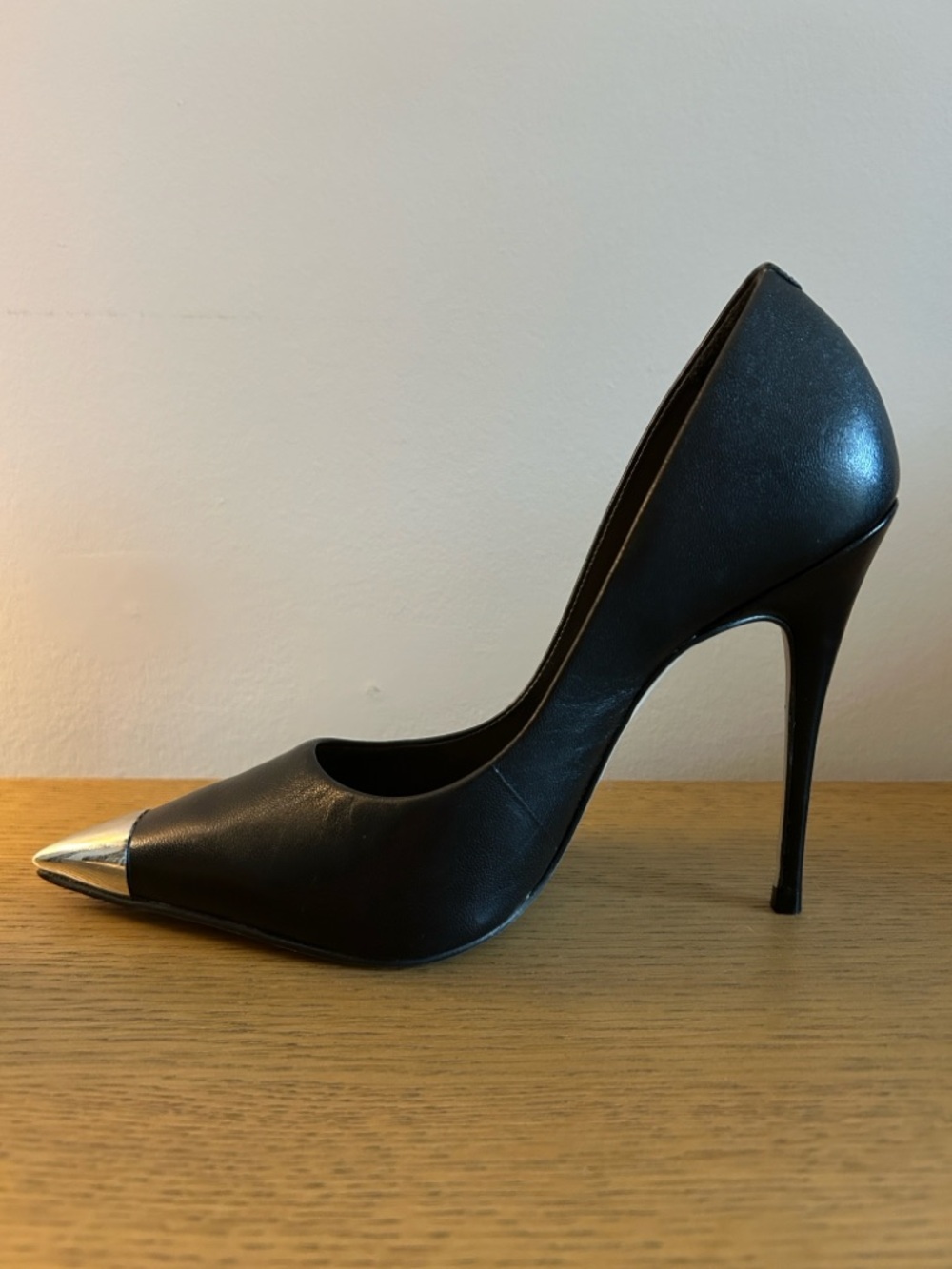 Saks Fifth Avenue Black Leather Pointed Pumps with Silver Toe Cap - Picture 6 of 10